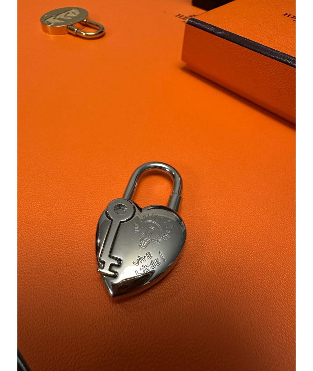 HERMES Серебрянный брелок, фото 6