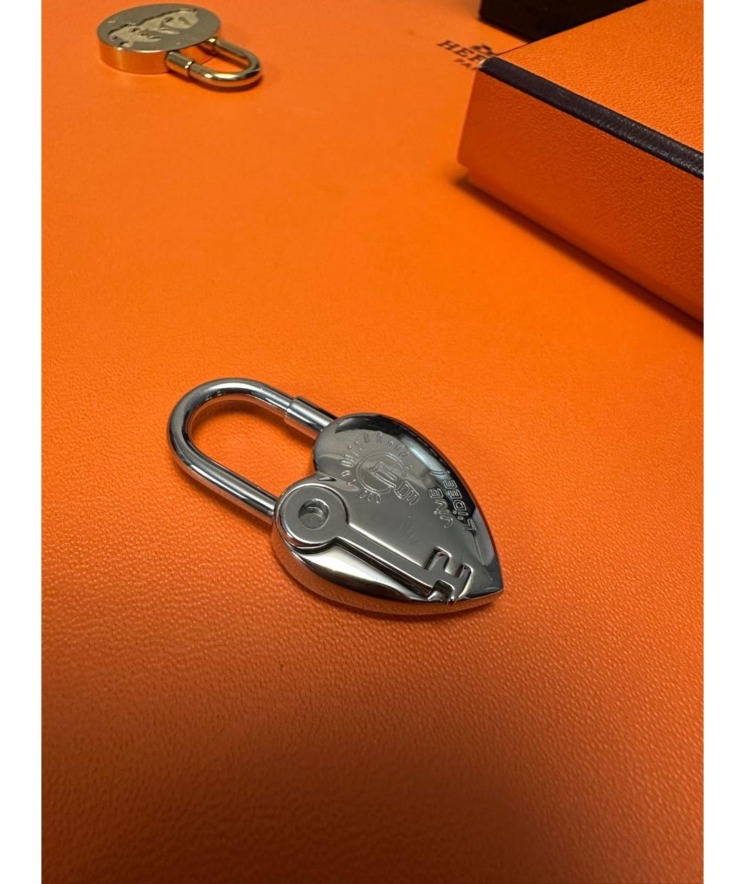 HERMES Серебрянный брелок, фото 3