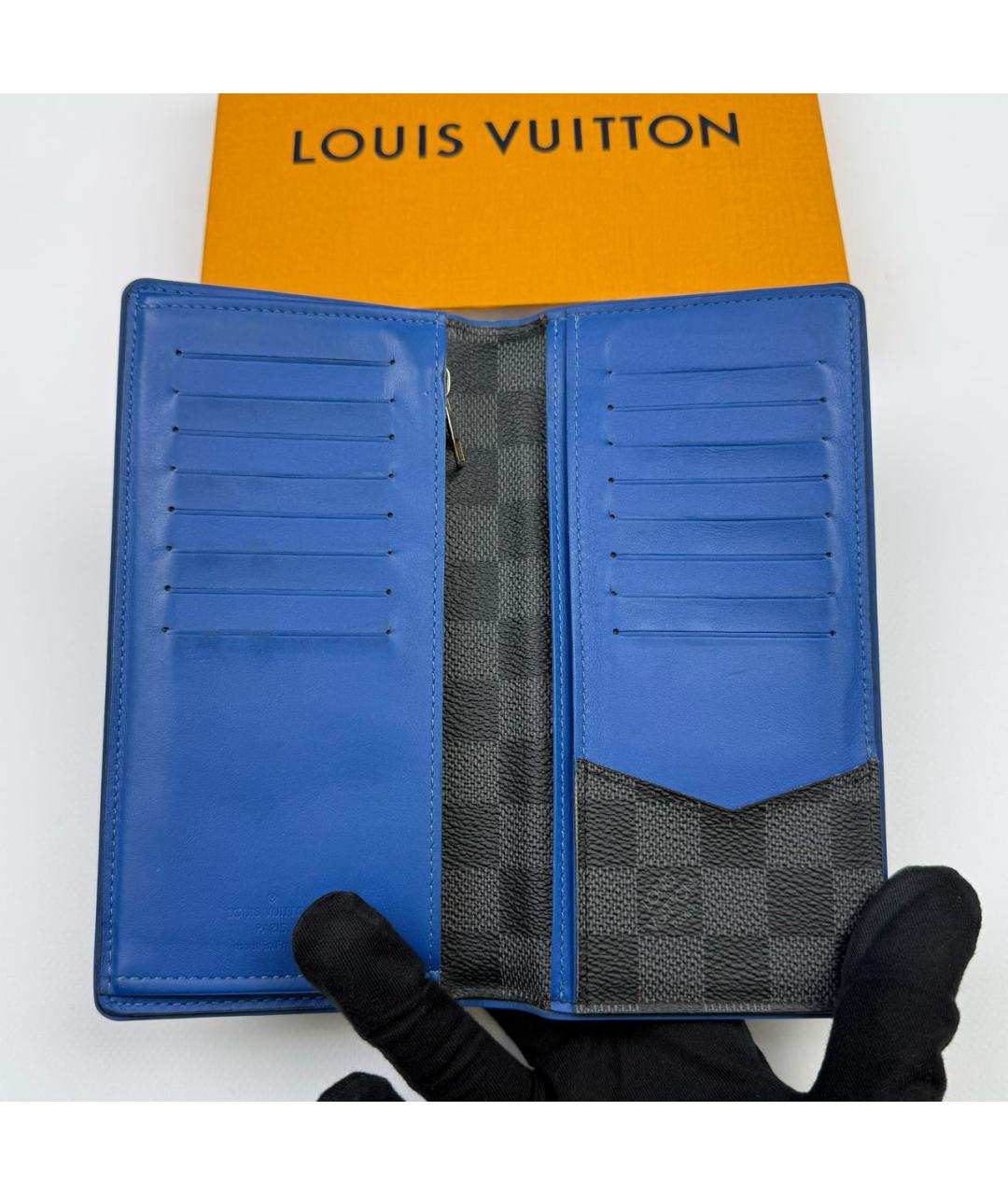 LOUIS VUITTON Антрацитовый кожаный кошелек, фото 3