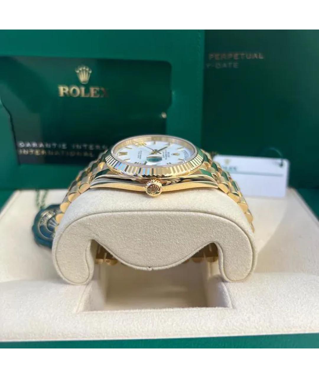 ROLEX Белые часы из желтого золота, фото 2