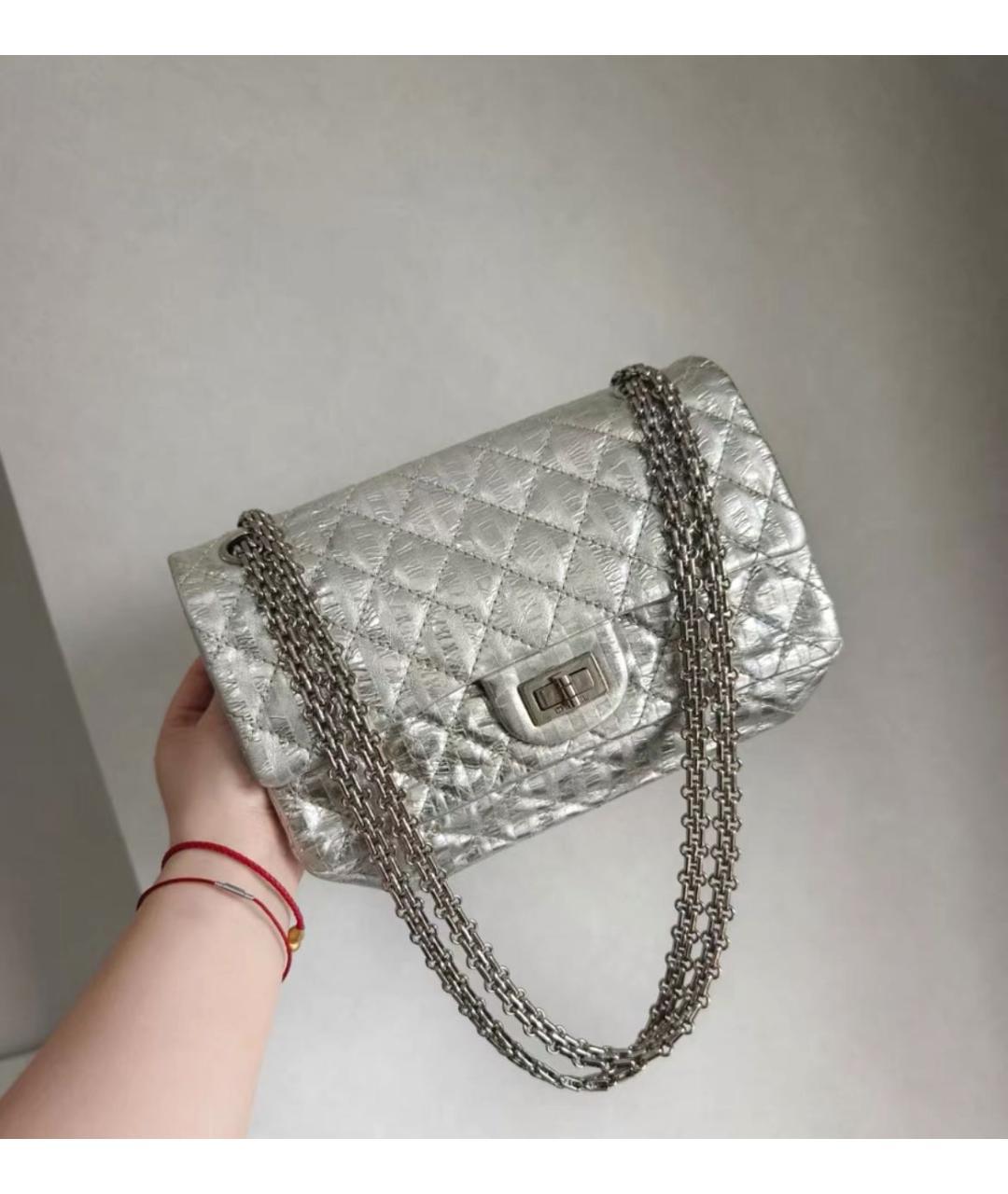 CHANEL Серебряная кожаная сумка через плечо, фото 4