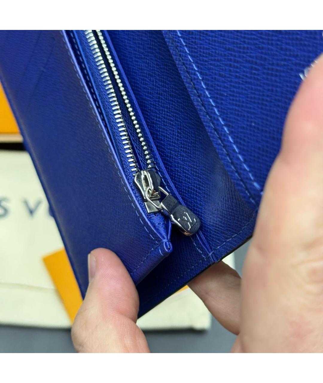 LOUIS VUITTON Синий кожаный кошелек, фото 7