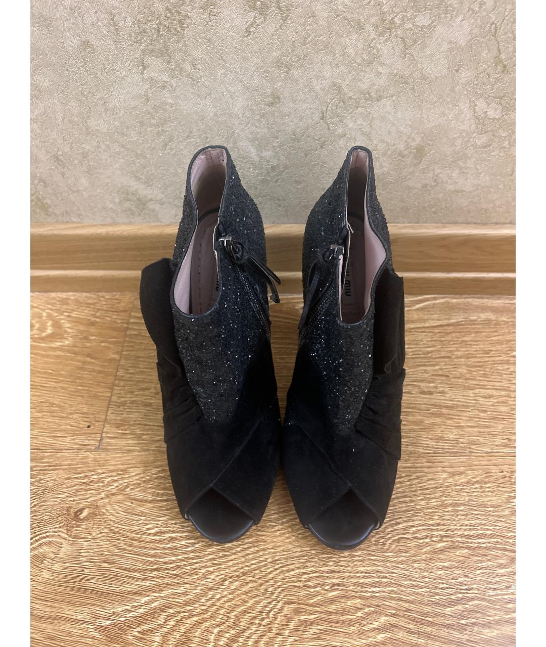 MIU MIU Черные бархатные ботильоны, фото 2