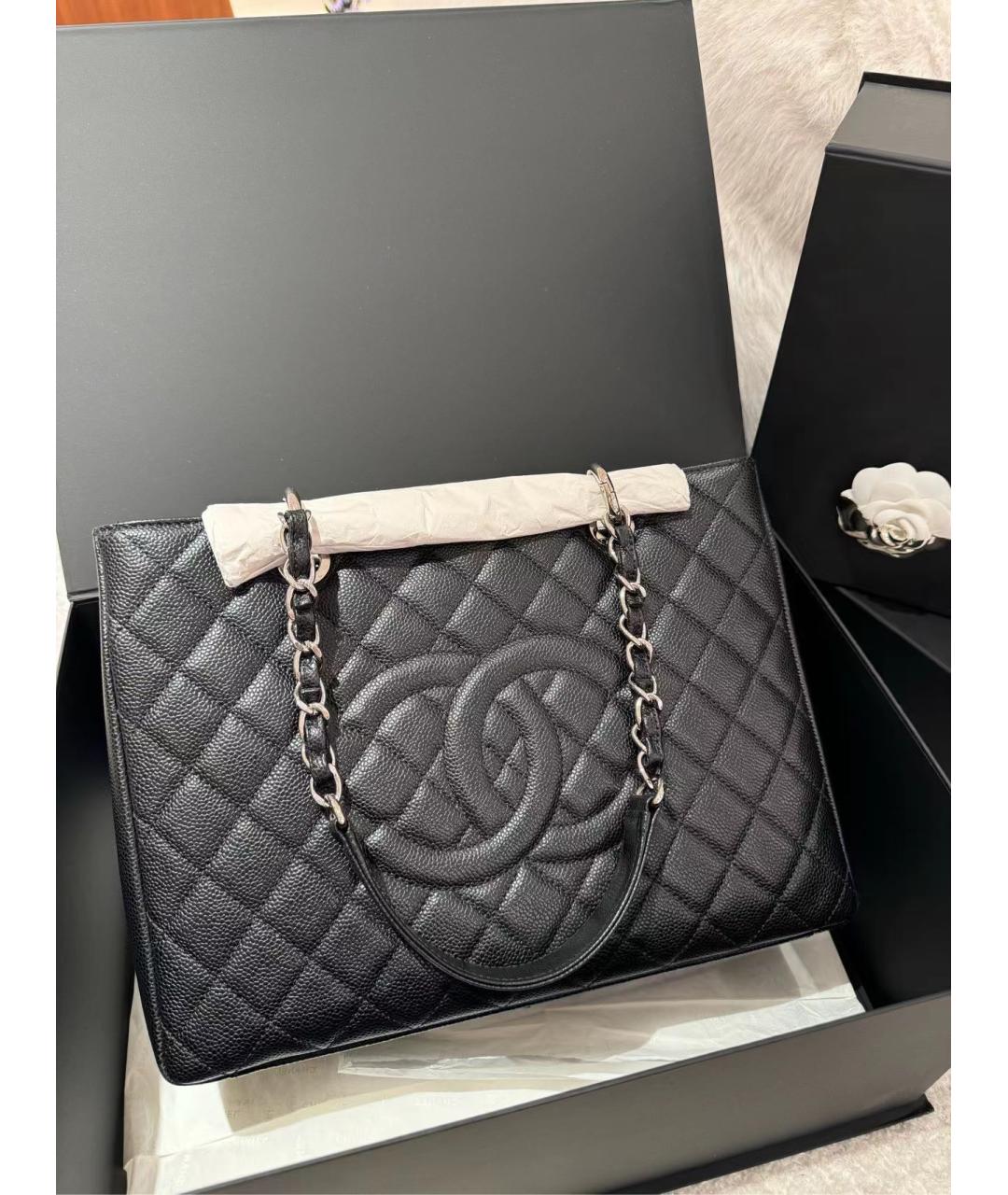 CHANEL Черная кожаная сумка тоут, фото 3