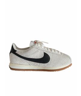 NIKE Кроссовки
