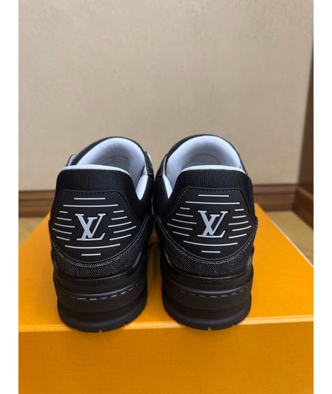 LOUIS VUITTON Черные низкие кроссовки / кеды, фото 4