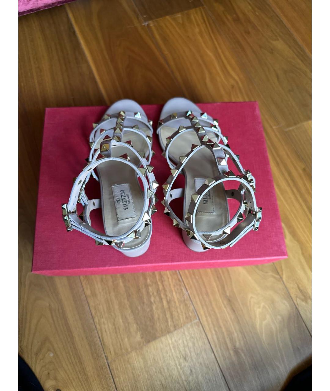 VALENTINO Бежевые кожаные босоножки, фото 3