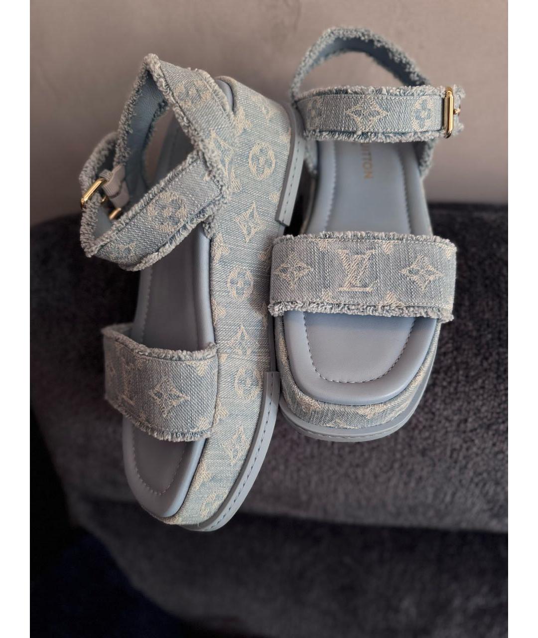 LOUIS VUITTON Голубые текстильные босоножки, фото 9
