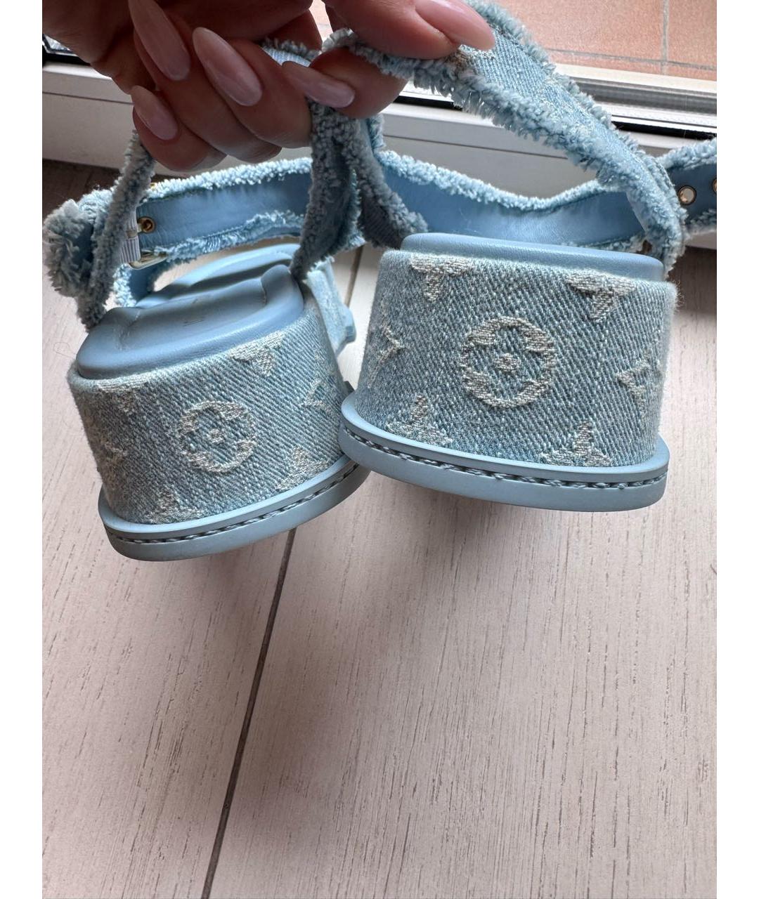 LOUIS VUITTON Голубые текстильные босоножки, фото 4