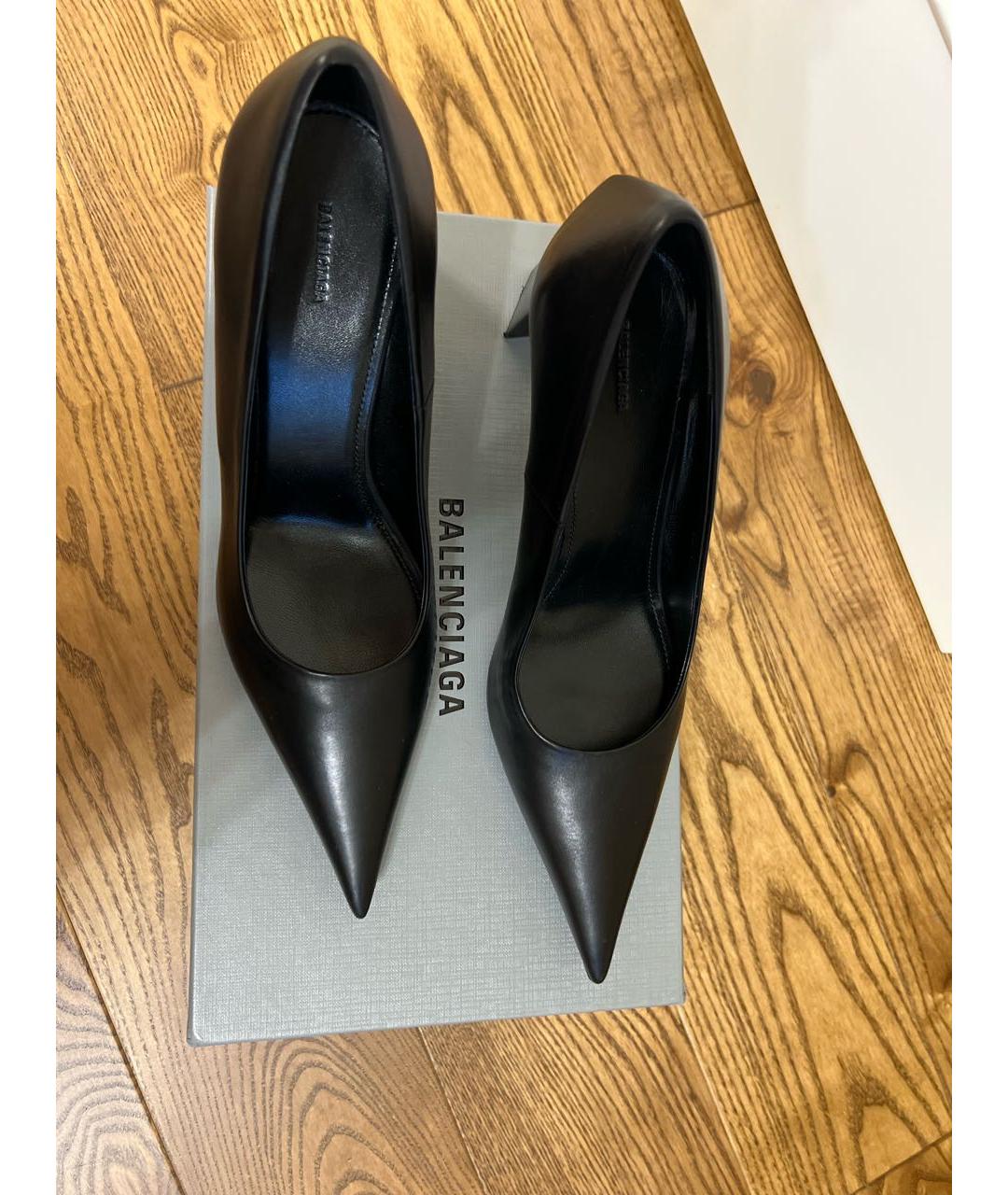 BALENCIAGA Черные кожаные туфли, фото 2