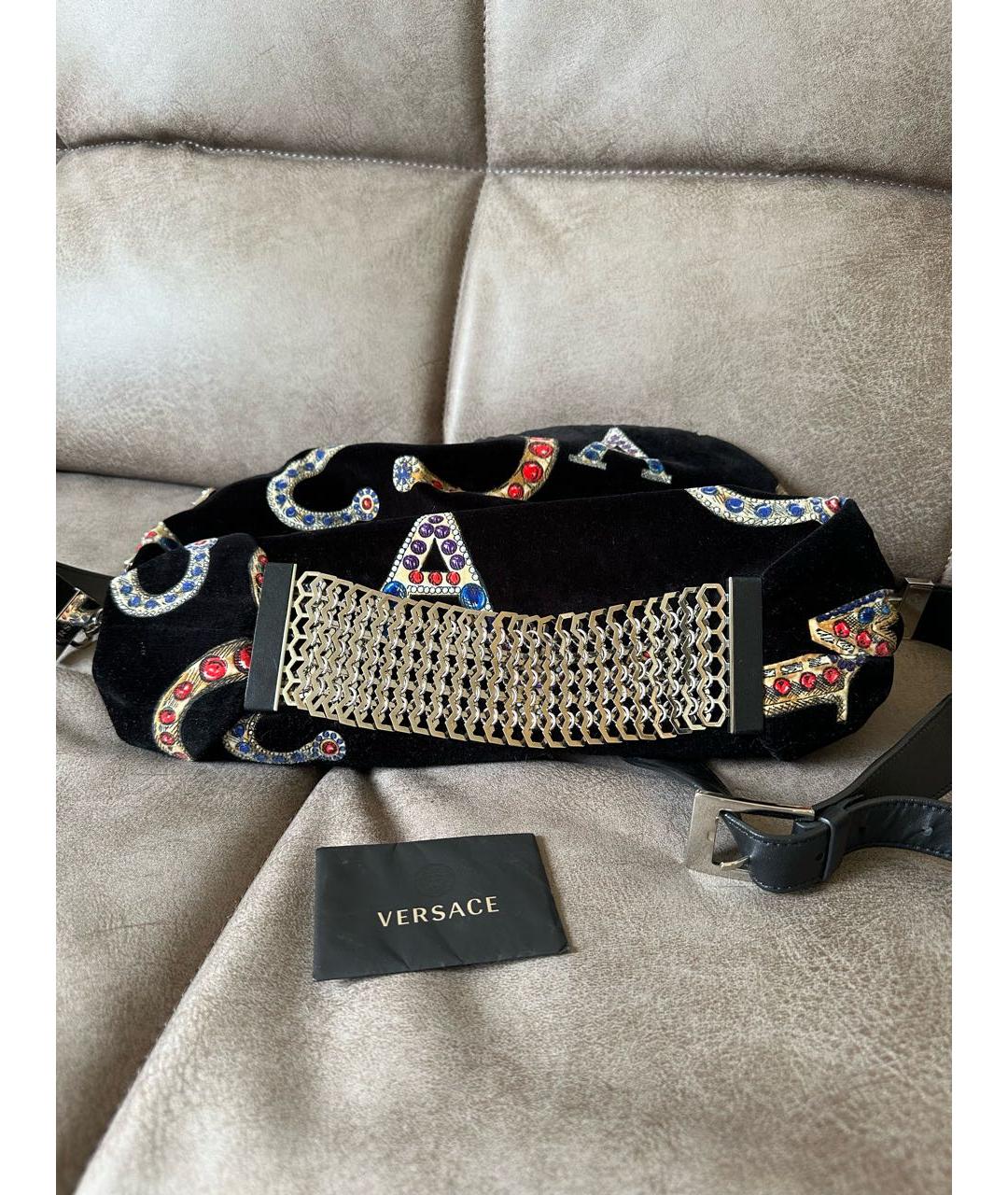VERSACE Черная бархатная сумка через плечо, фото 3