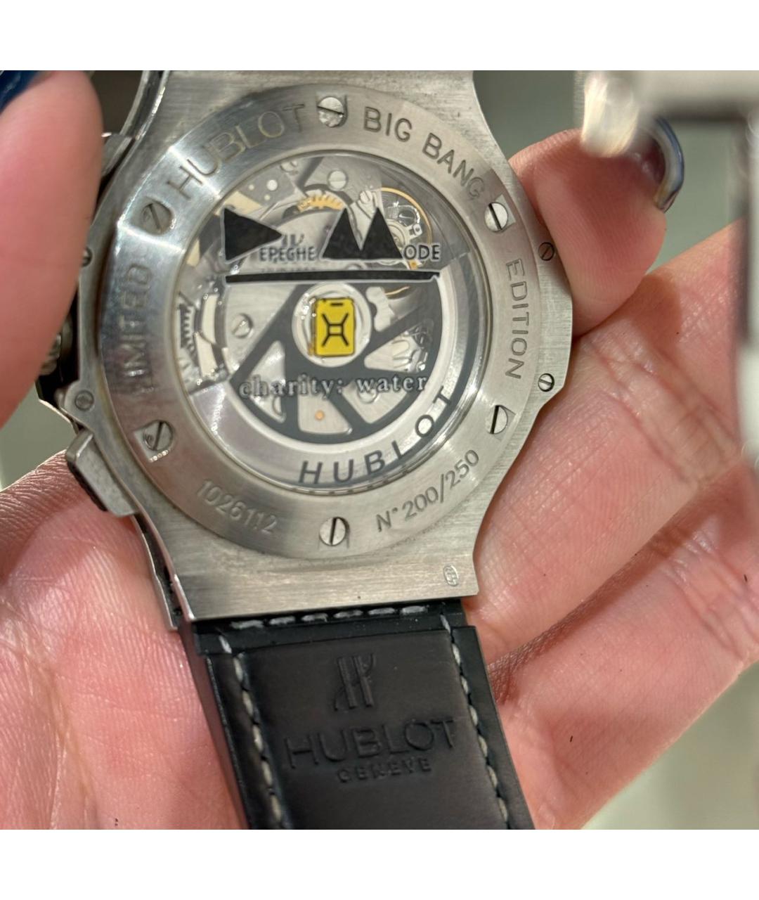 HUBLOT Черные часы из экзотической кожи, фото 4