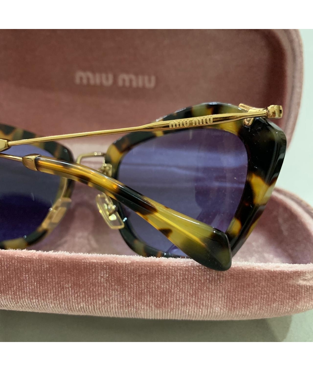 MIU MIU Фиолетовые пластиковые солнцезащитные очки, фото 2