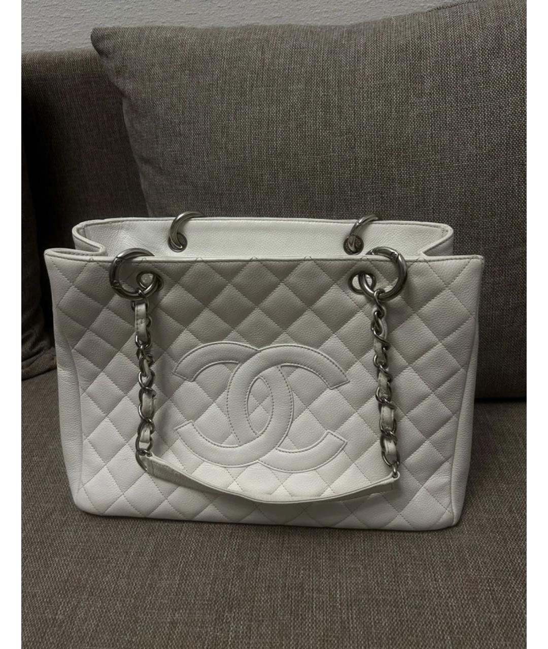 CHANEL Белая кожаная сумка тоут, фото 2