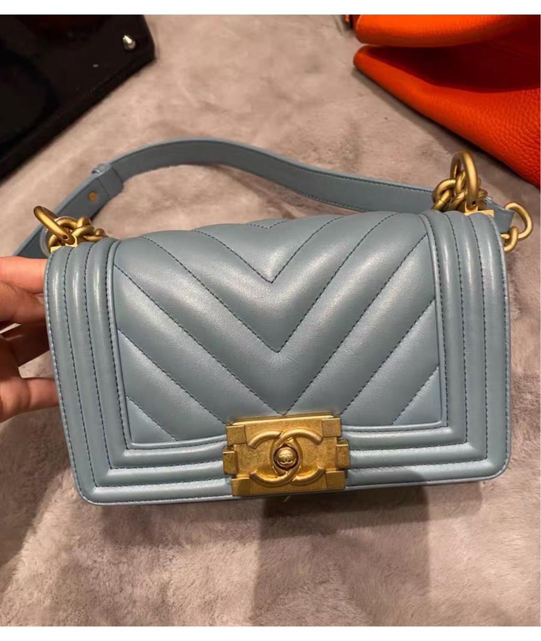 CHANEL Голубая кожаная сумка через плечо, фото 2