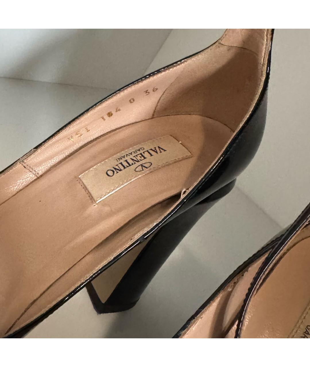 VALENTINO Черные туфли из лакированной кожи, фото 7