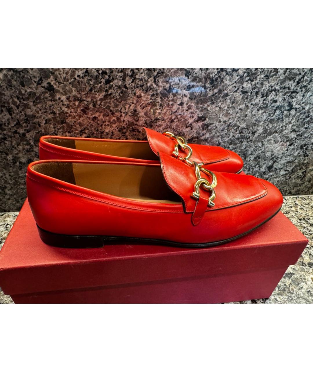 FERRAGAMO Красные кожаные лоферы, фото 5