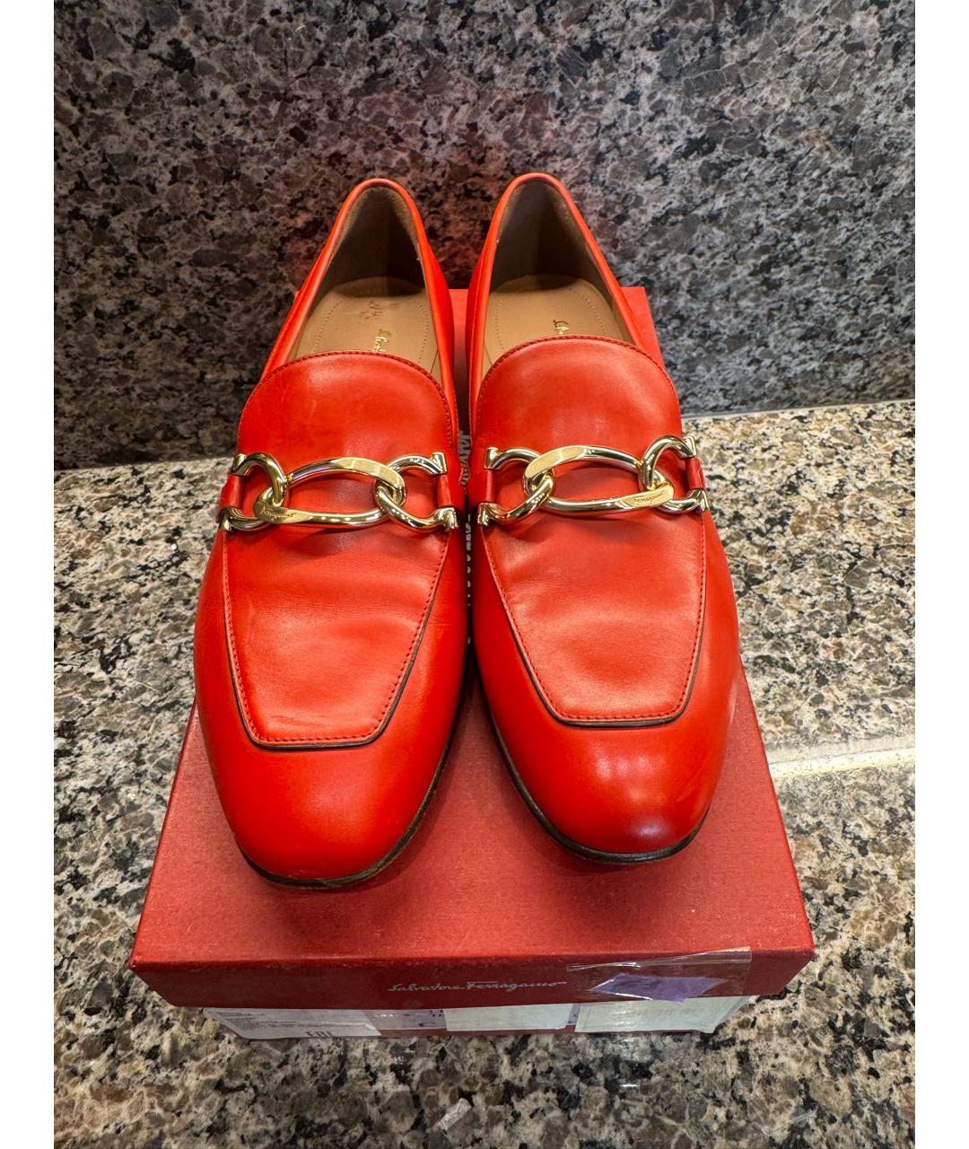 FERRAGAMO Красные кожаные лоферы, фото 2