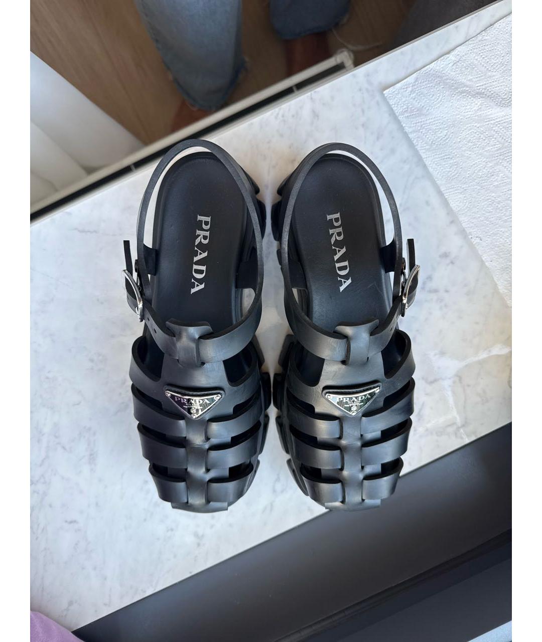 PRADA Черные резиновые сандалии, фото 3