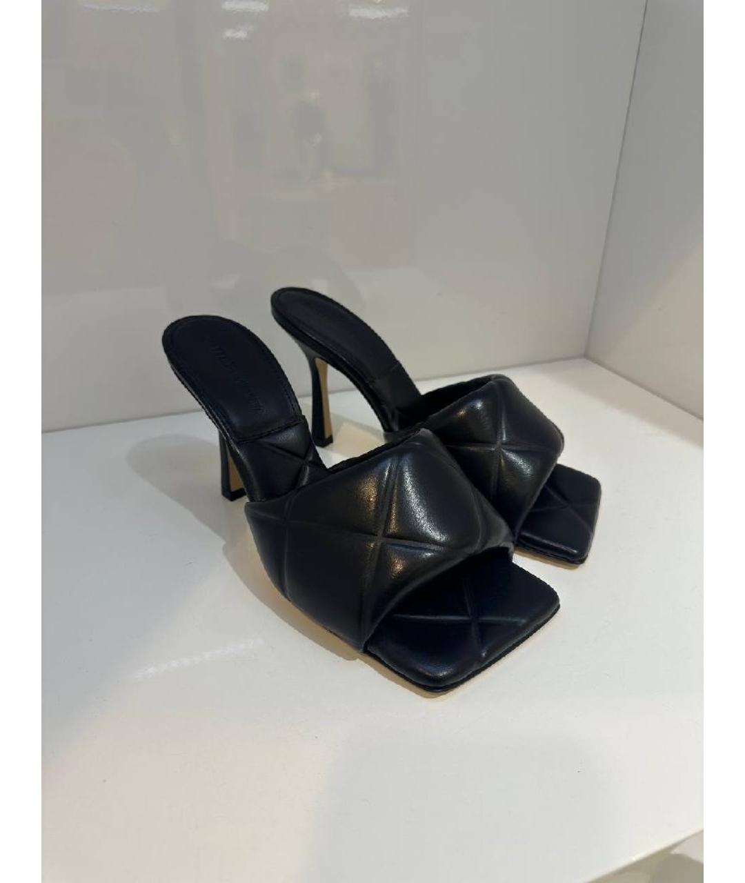 BOTTEGA VENETA Черные кожаные мюли, фото 4