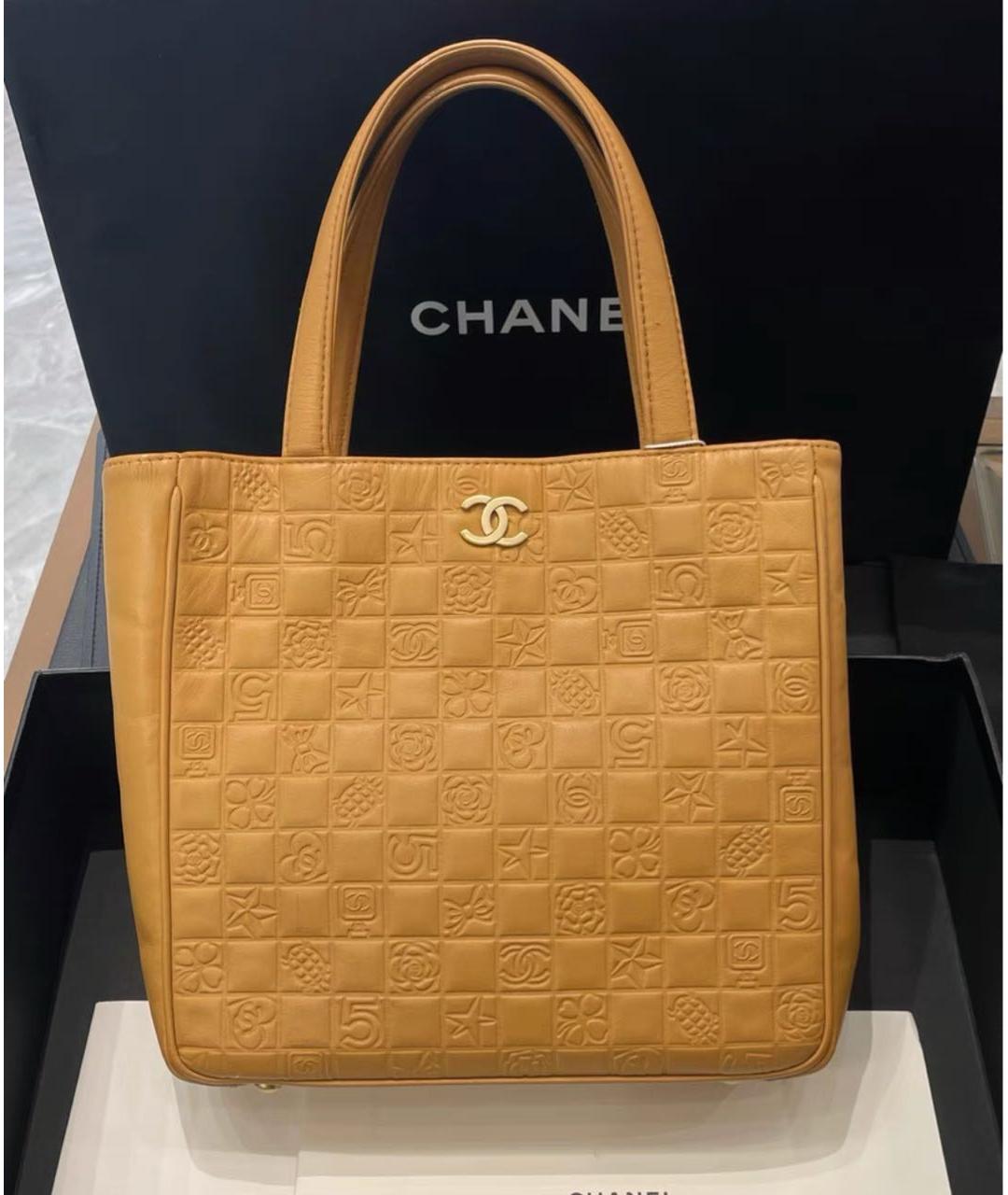 CHANEL Горчичная кожаная сумка тоут, фото 6