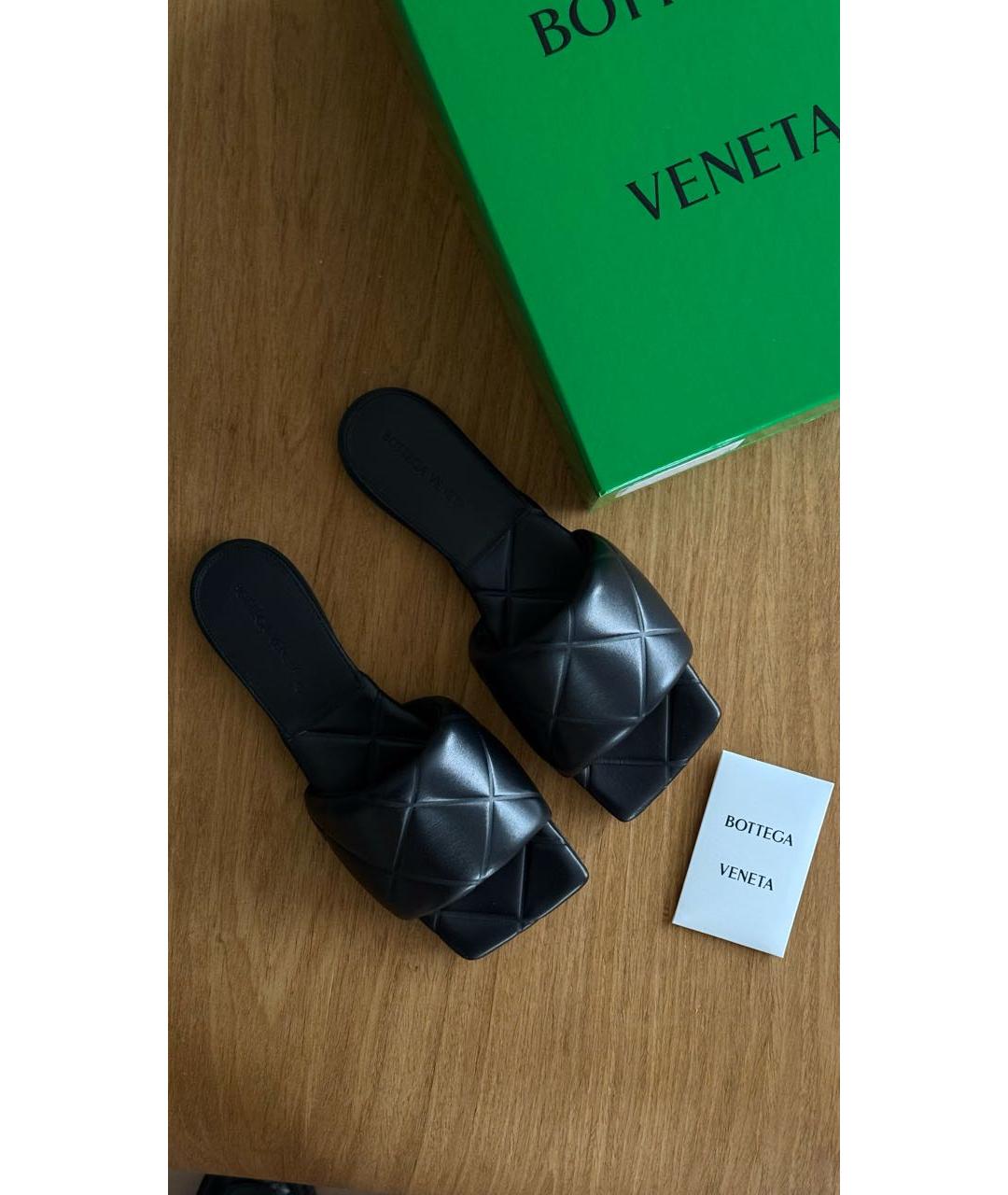 BOTTEGA VENETA Черные кожаные шлепанцы, фото 2
