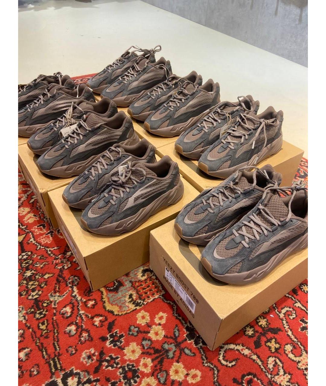 ADIDAS YEEZY Коричневые замшевые низкие кроссовки / кеды, фото 6