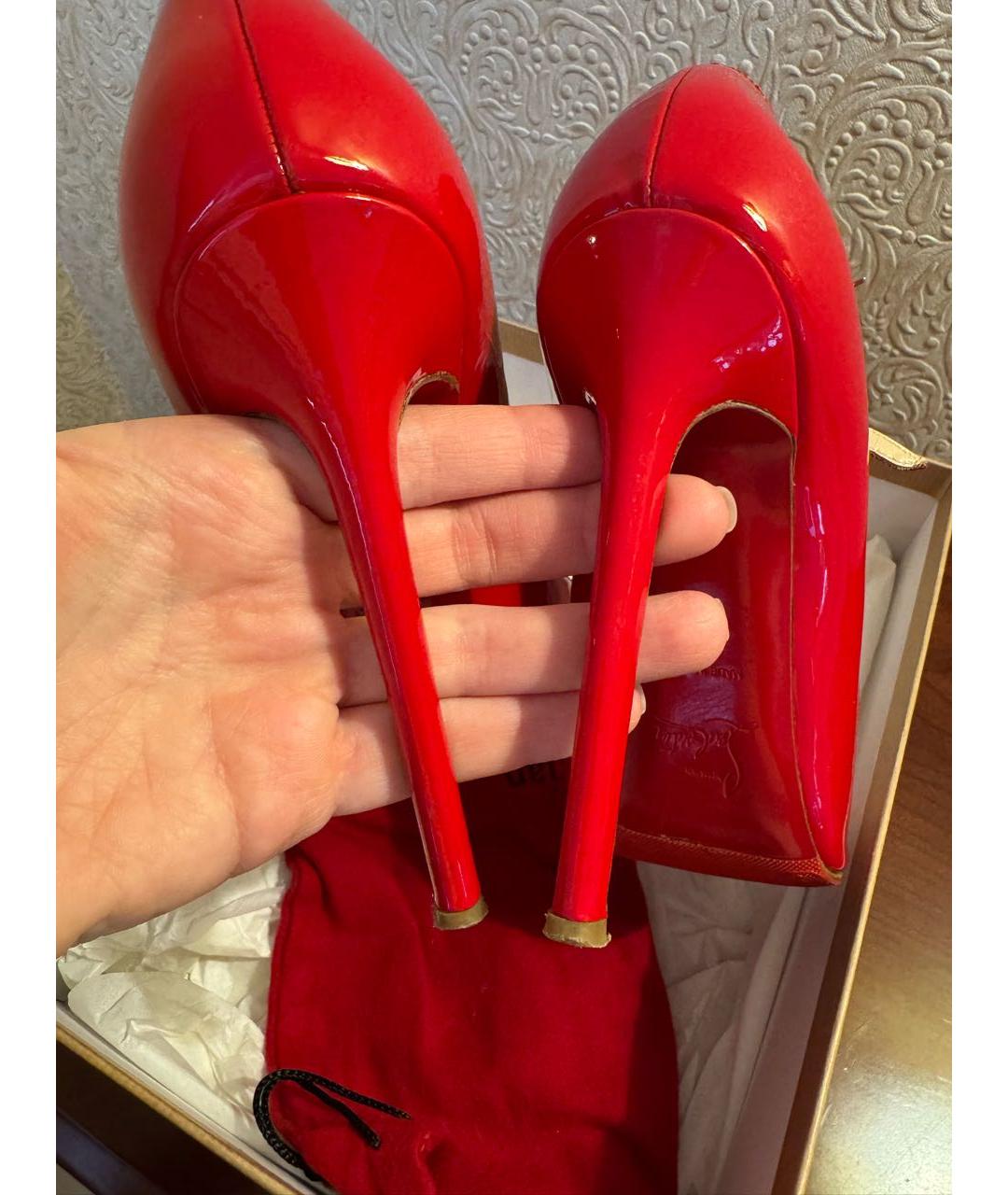 CHRISTIAN LOUBOUTIN Красные туфли из лакированной кожи, фото 4