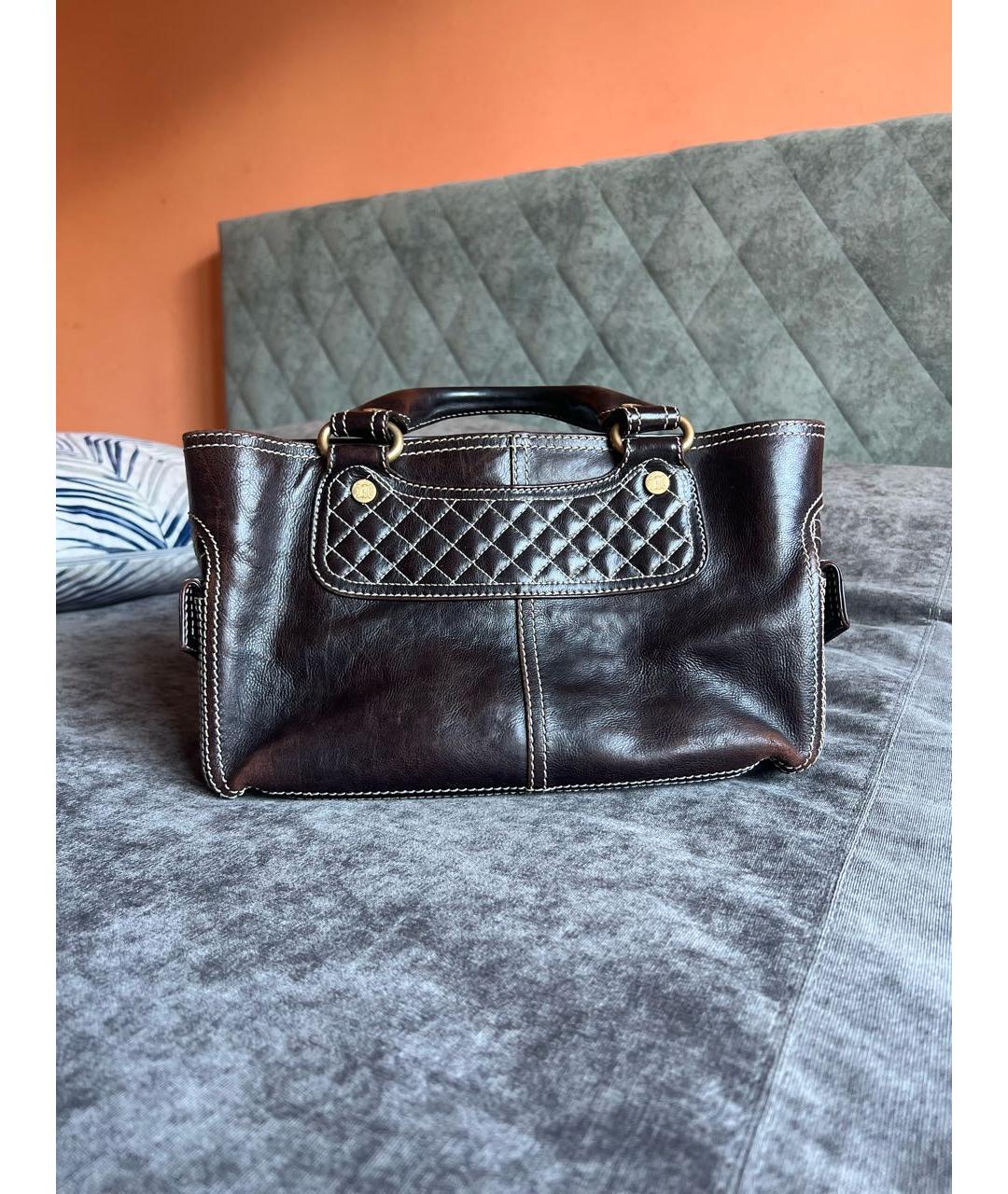 CELINE Коричневая кожаная сумка с короткими ручками, фото 3