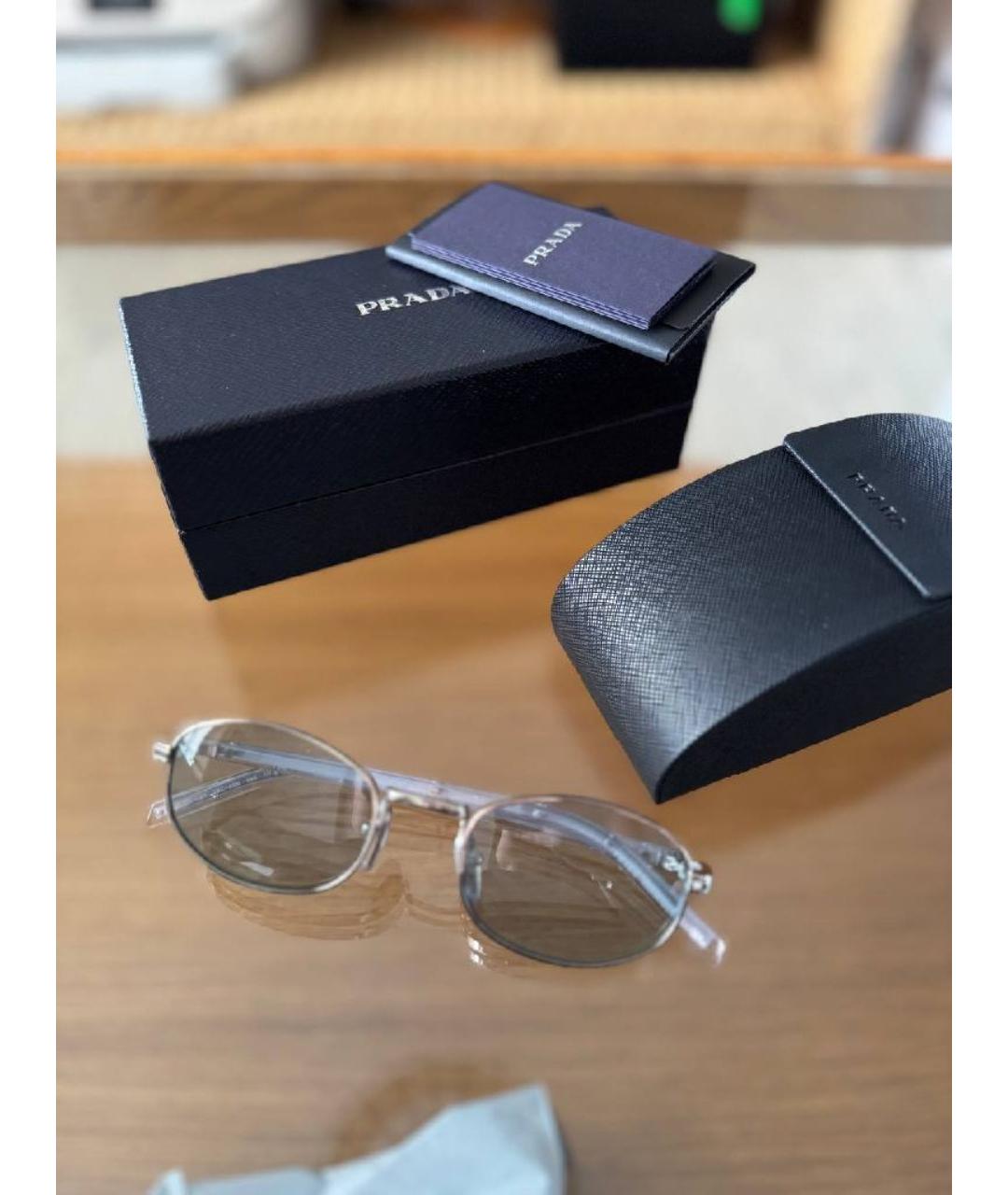PRADA Серебряные металлические солнцезащитные очки, фото 3