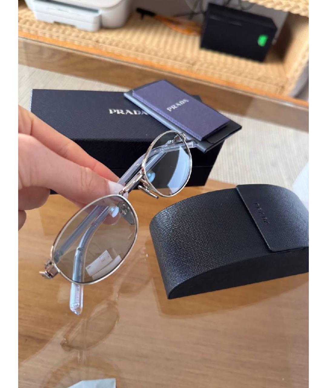 PRADA Серебряные металлические солнцезащитные очки, фото 2
