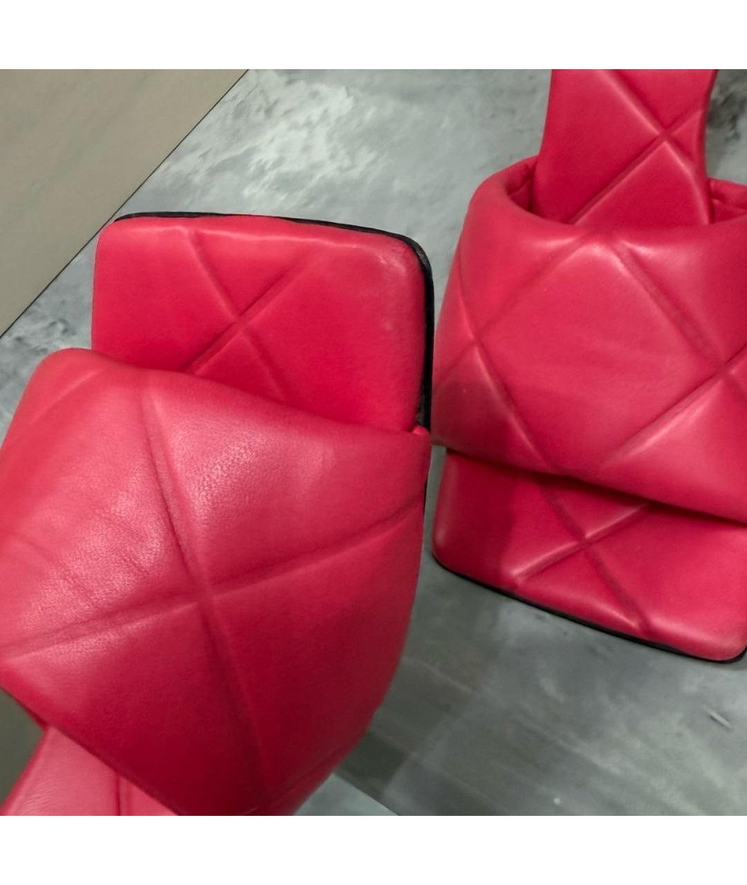 BOTTEGA VENETA Коралловые кожаные мюли, фото 5