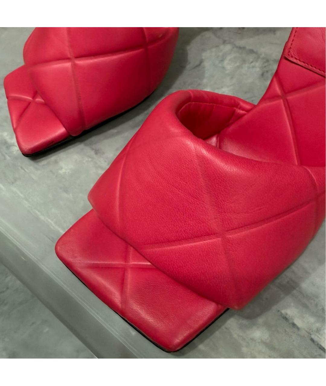 BOTTEGA VENETA Коралловые кожаные мюли, фото 6