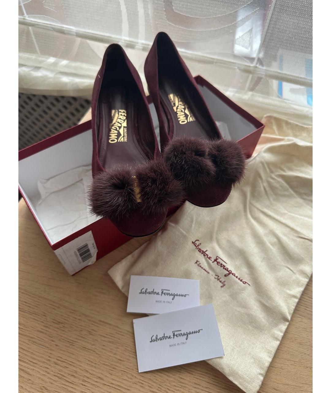 FERRAGAMO Коралловые балетки из лакированной кожи, фото 3