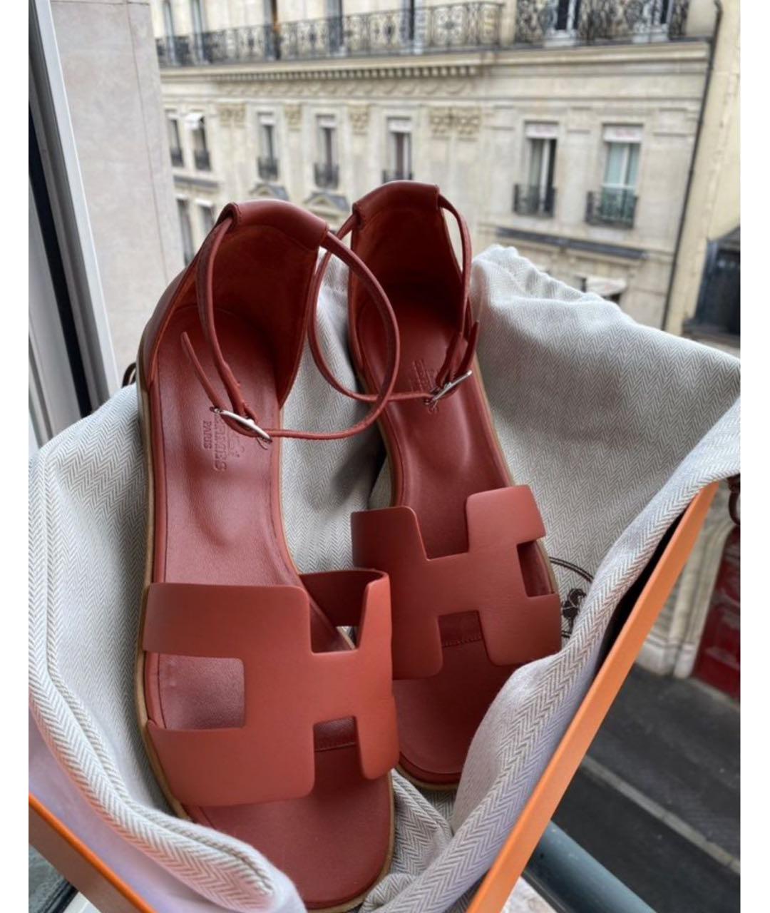 HERMES Бордовые кожаные босоножки, фото 2