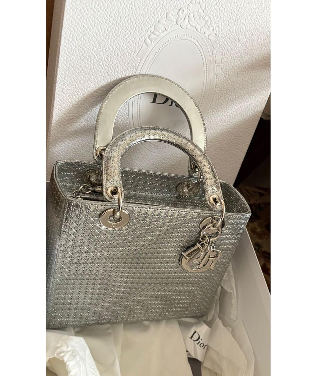 CHRISTIAN DIOR Серебряная кожаная сумка с короткими ручками, фото 3