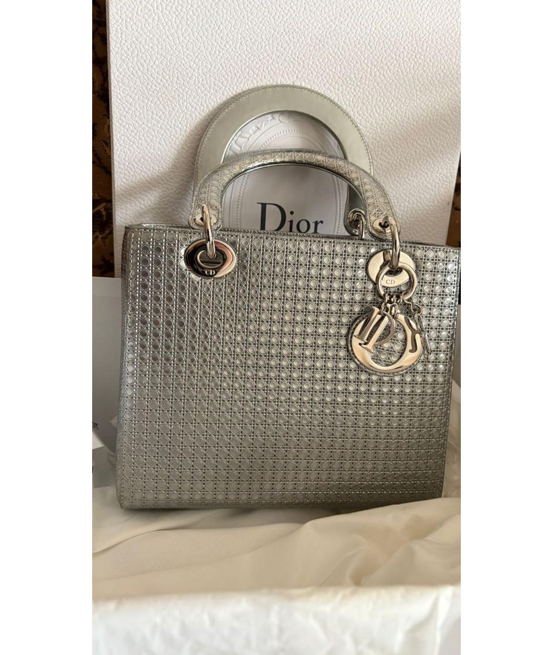 CHRISTIAN DIOR Серебряная кожаная сумка с короткими ручками, фото 2