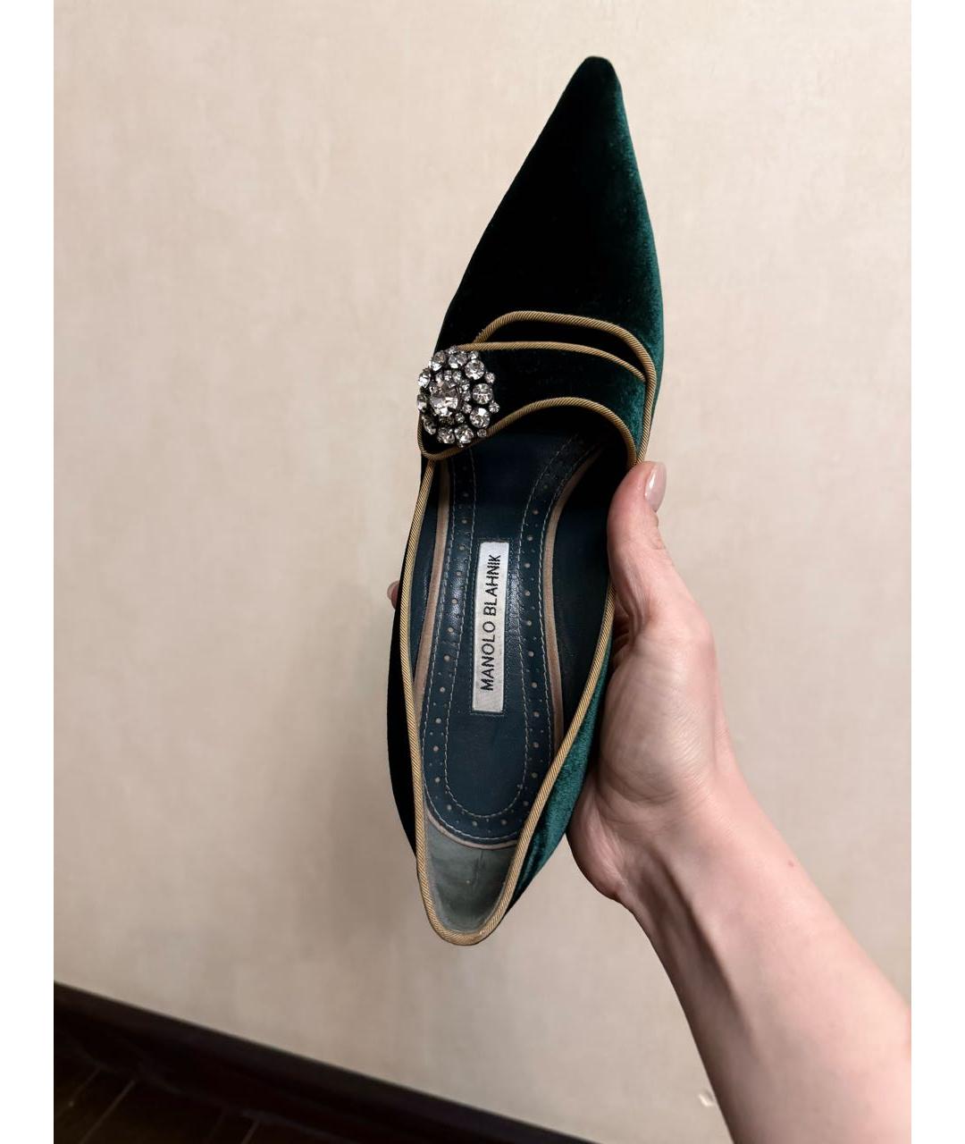 MANOLO BLAHNIK Зеленые бархатные туфли, фото 8