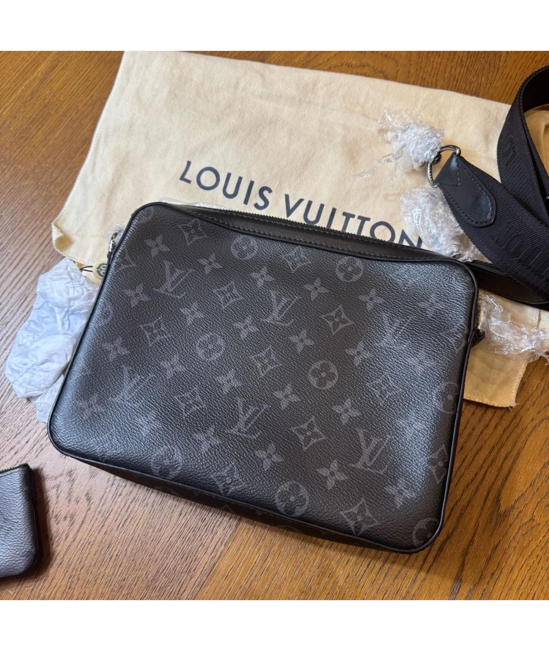 LOUIS VUITTON Антрацитовая кожаная сумка на плечо, фото 5