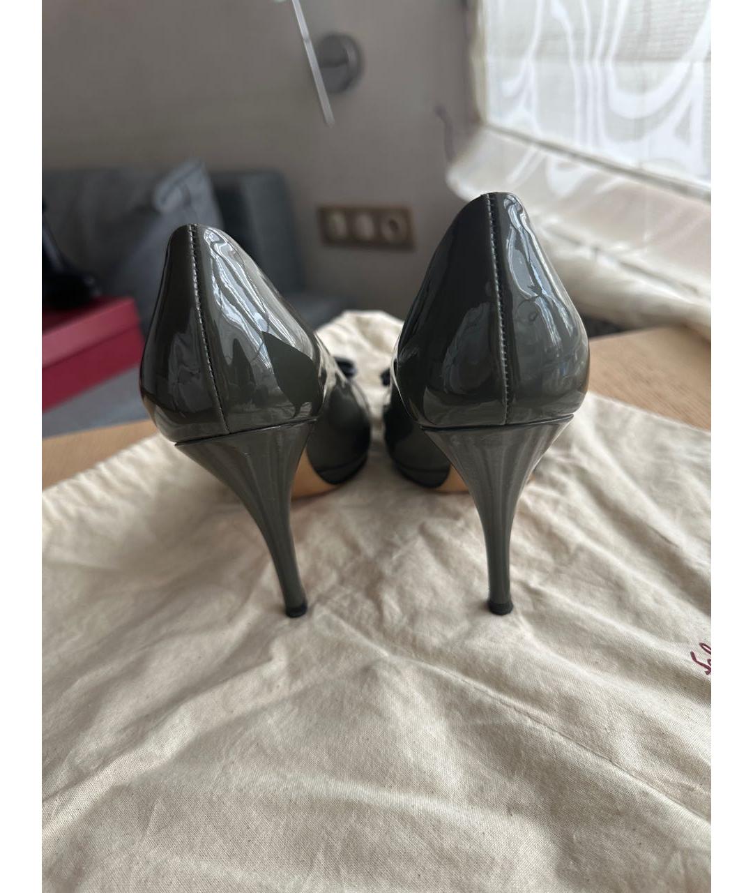 FERRAGAMO Серые туфли из лакированной кожи, фото 4
