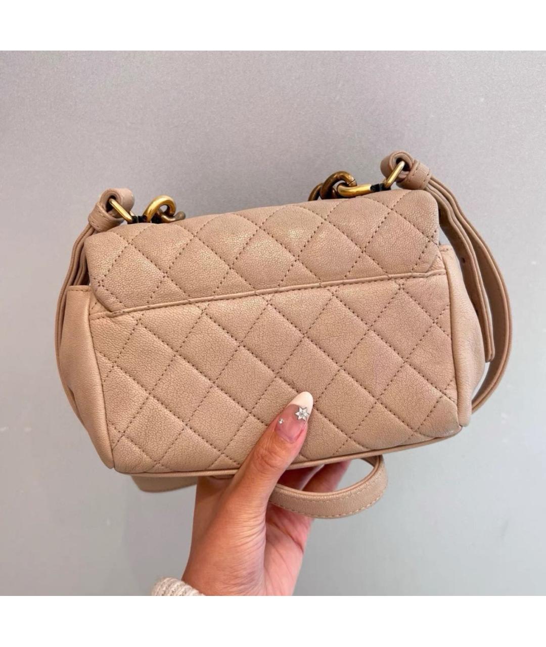 CHANEL Бежевая кожаная сумка через плечо, фото 2