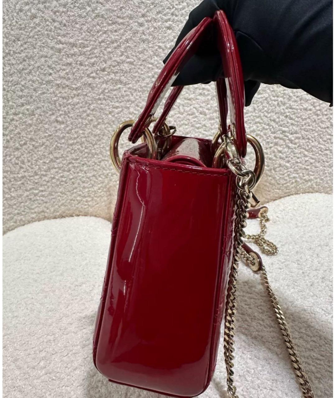 CHRISTIAN DIOR Красная сумка с короткими ручками из лакированной кожи, фото 5