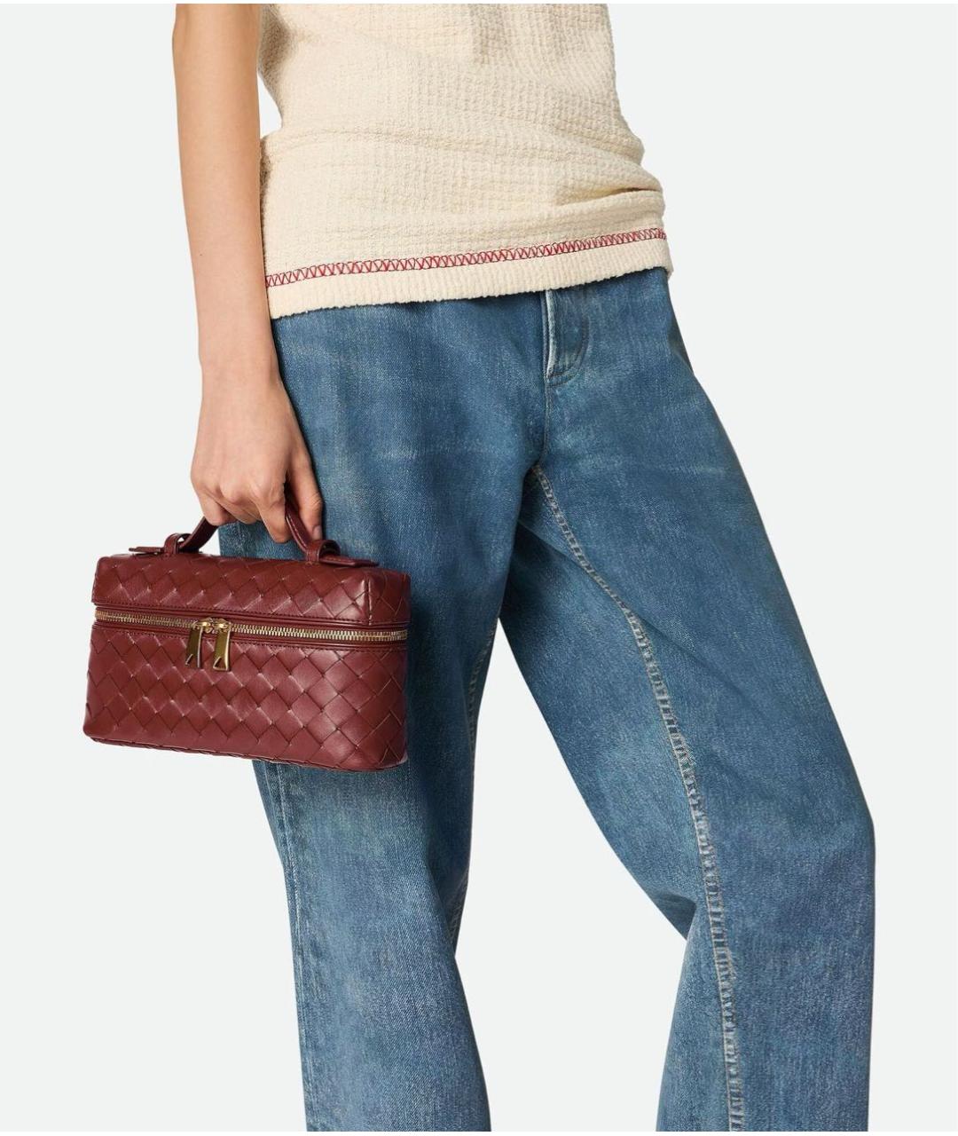 BOTTEGA VENETA Бордовая кожаная сумка с короткими ручками, фото 2