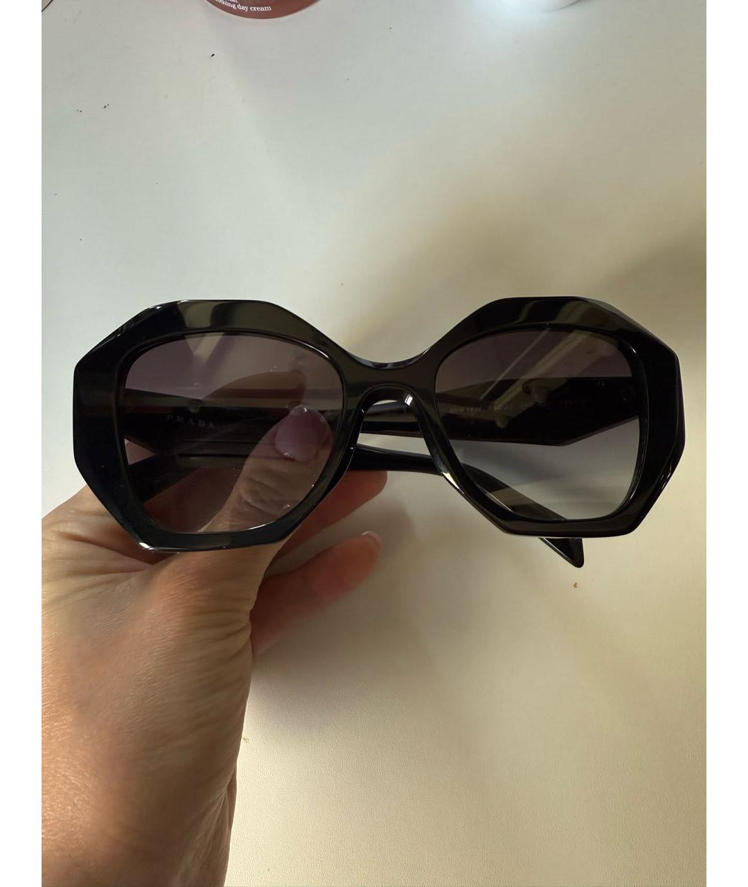 PRADA Черные пластиковые солнцезащитные очки, фото 5