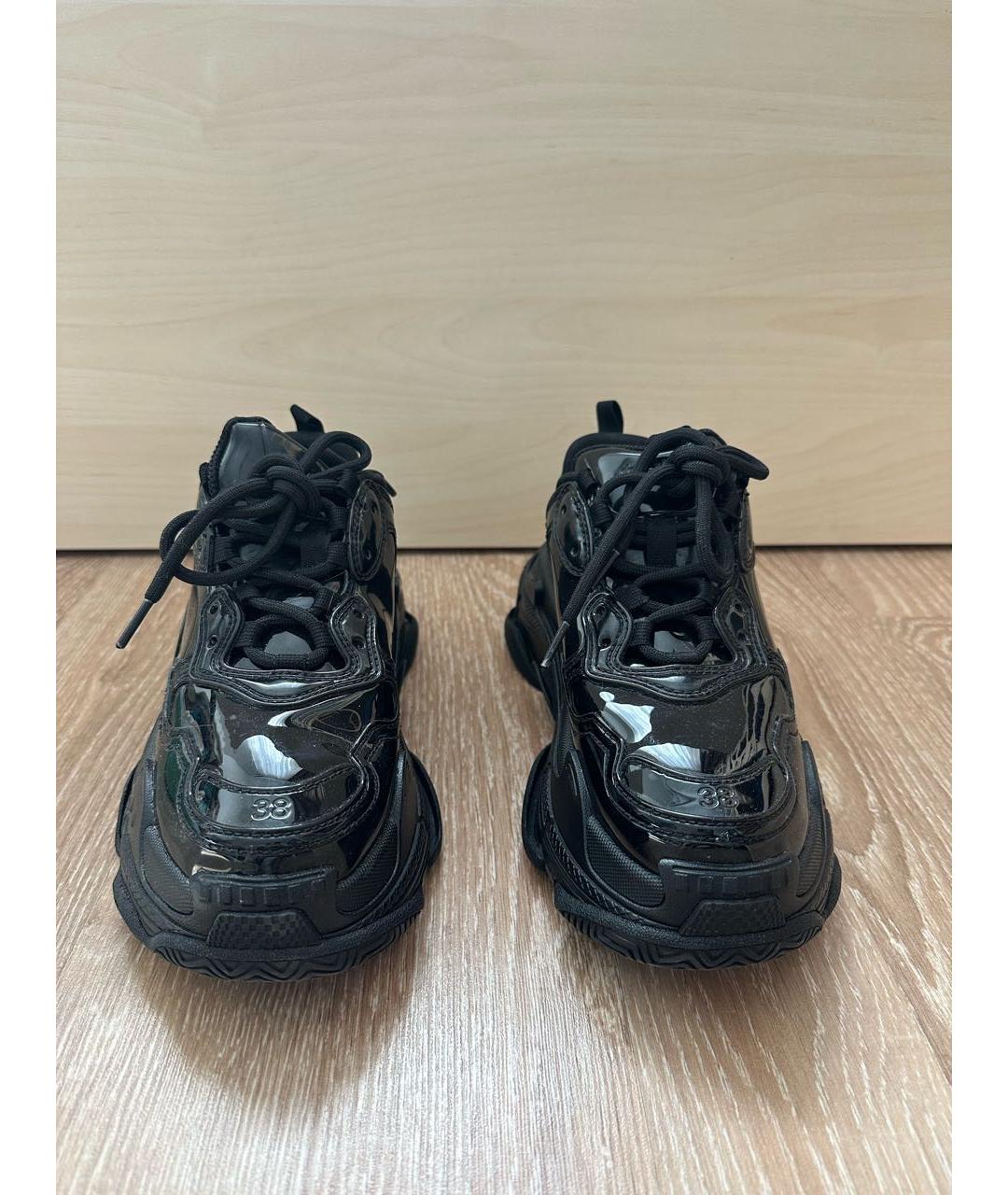 BALENCIAGA Черные кроссовки из лакированной кожи, фото 2