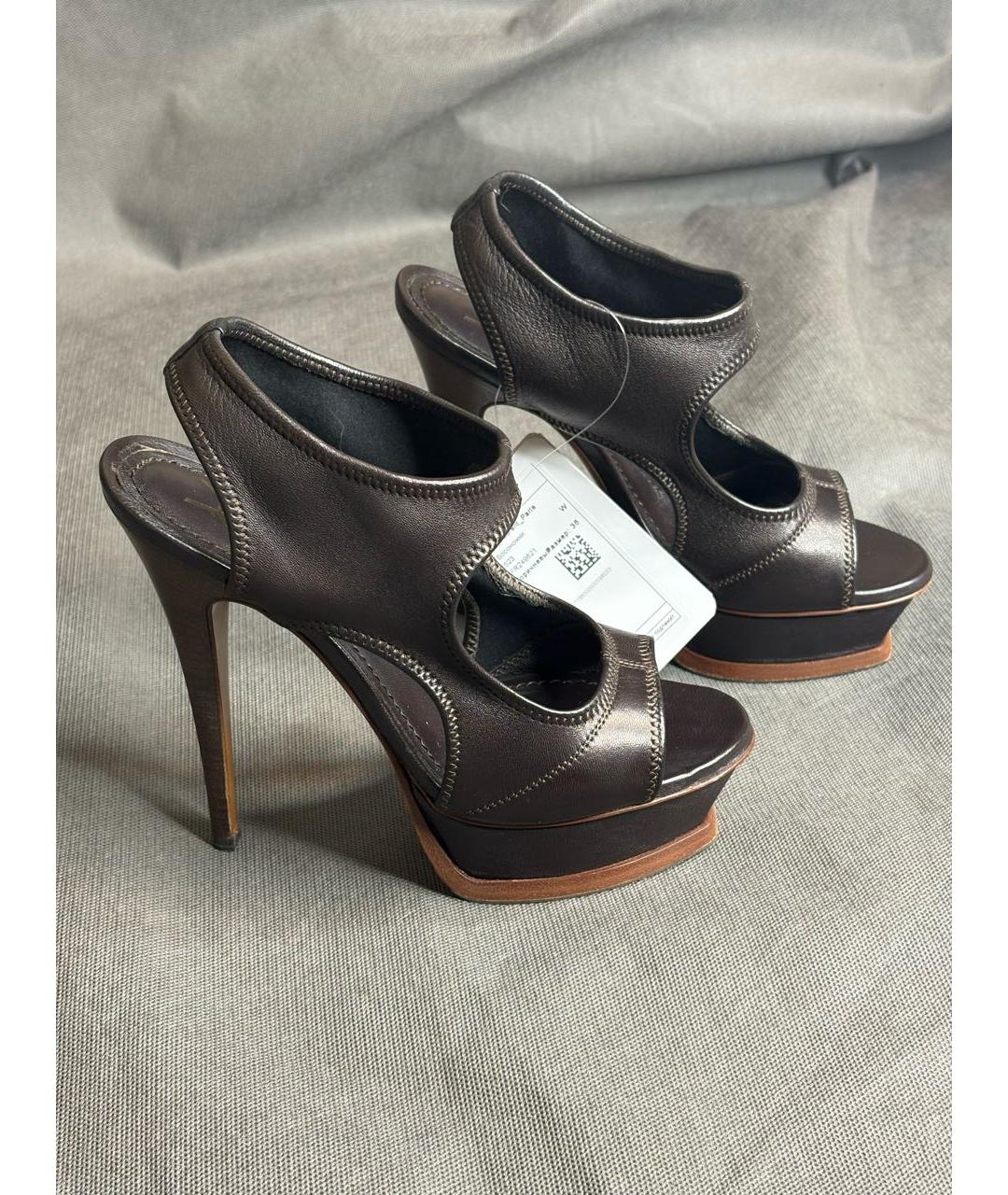 SAINT LAURENT Коричневые кожаные босоножки, фото 9