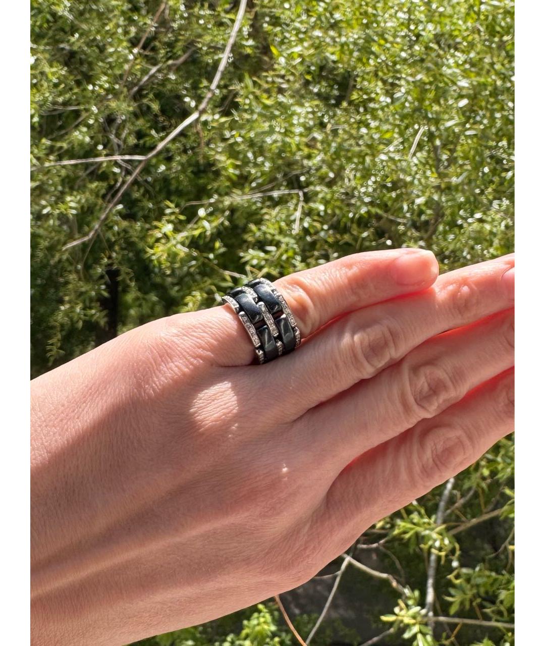 CHANEL Черное кольцо из белого золота, фото 5