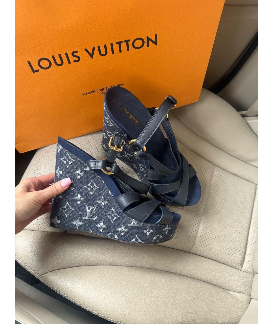 LOUIS VUITTON Темно-синие текстильные босоножки, фото 3