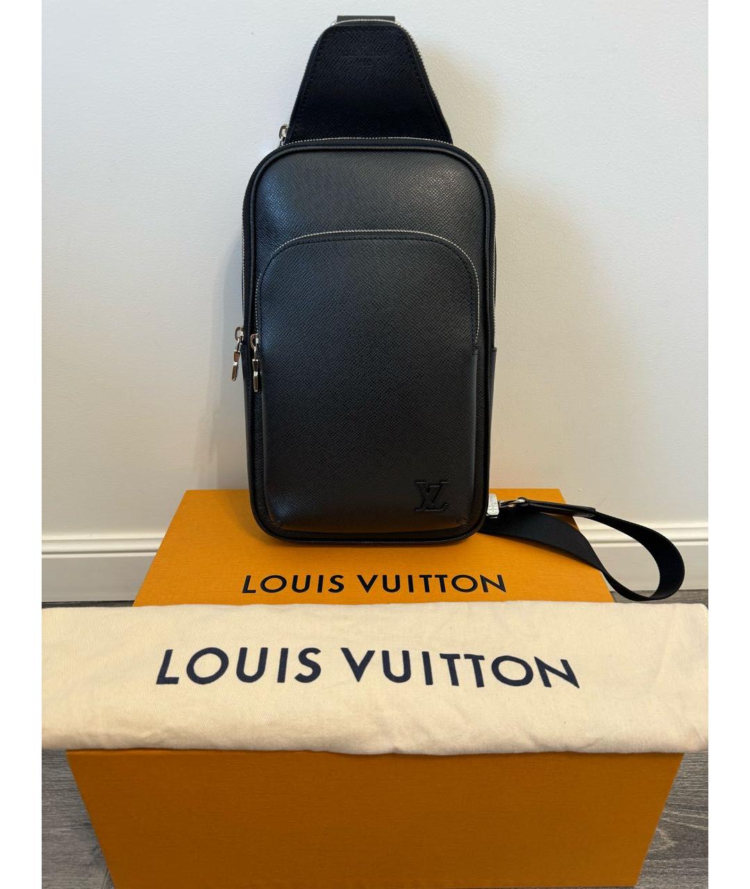 LOUIS VUITTON Черная кожаная сумка на плечо, фото 9