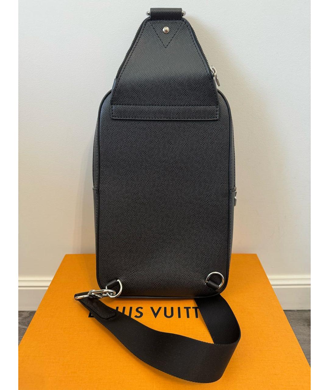 LOUIS VUITTON Черная кожаная сумка на плечо, фото 3